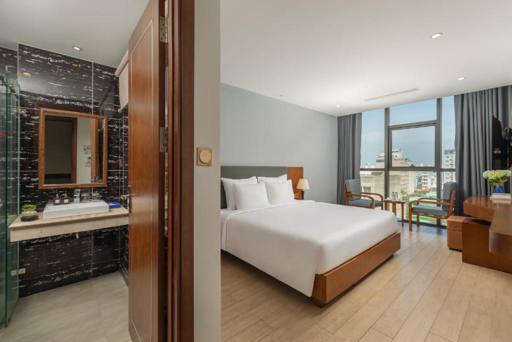 Suite Nhìn Ra Thành Phố
