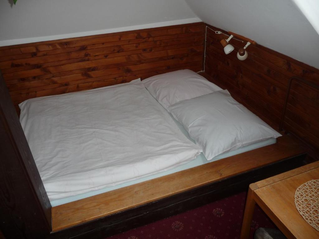 Letto o letti in una camera di Penzion Zavodsky