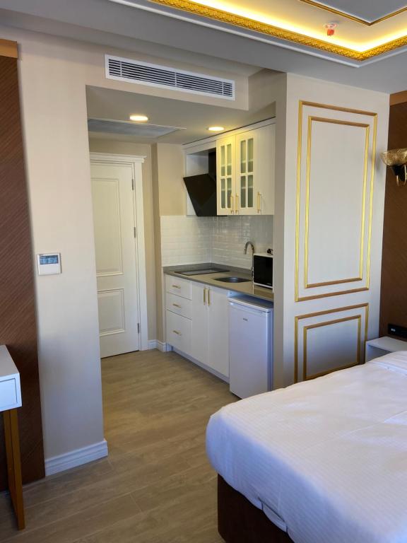 Istanbul Town Hotel - Apartment With Sea View