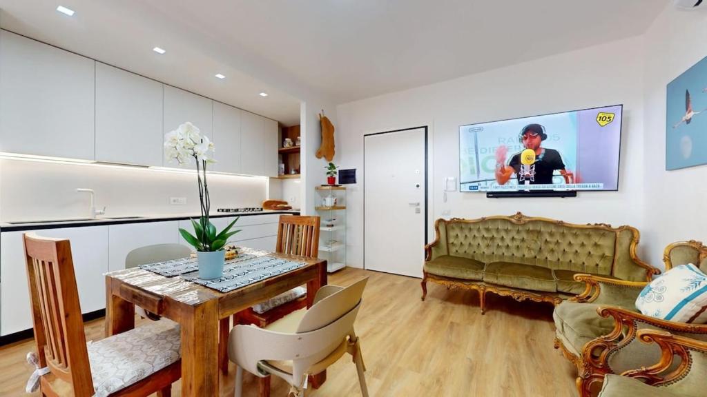 Μια τηλεόραση ή/και κέντρο ψυχαγωγίας στο Perda bianca relais apartment