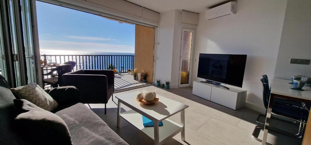 Blue Horizon - Fuengirola