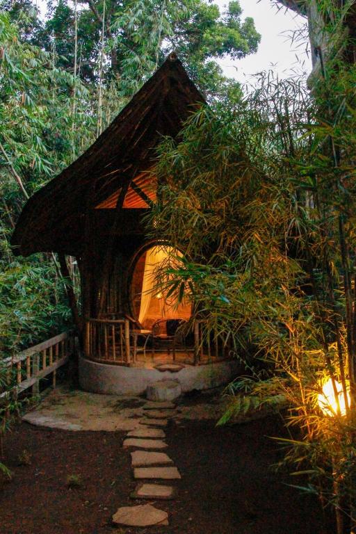 Giardino di Bamboohouse pondok salacca #salacca inn