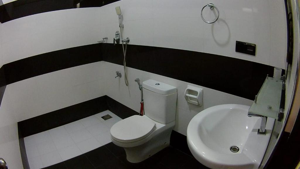 Koupelna v ubytování Sea Zone Hotel Nilaveli