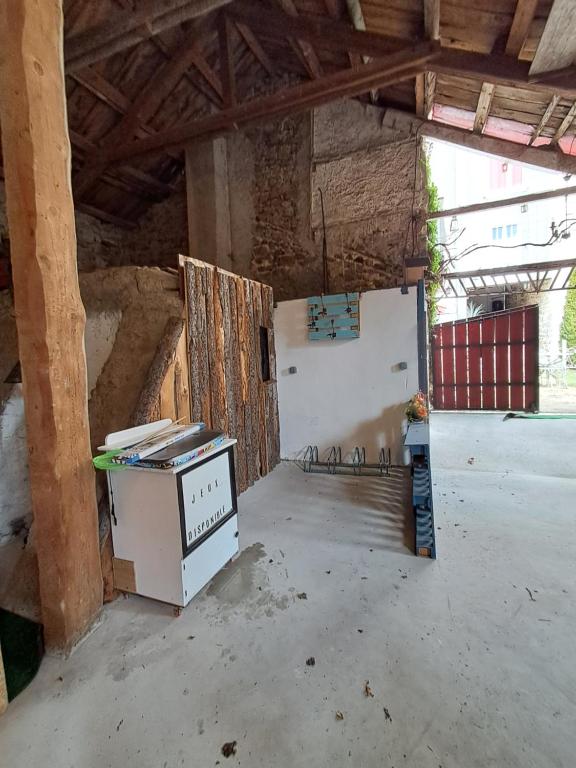 Kuchyň nebo kuchyňský kout v ubytování Le Relais De Rochepaule