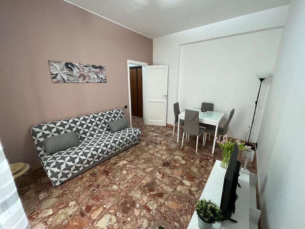 Civico 10 Home
