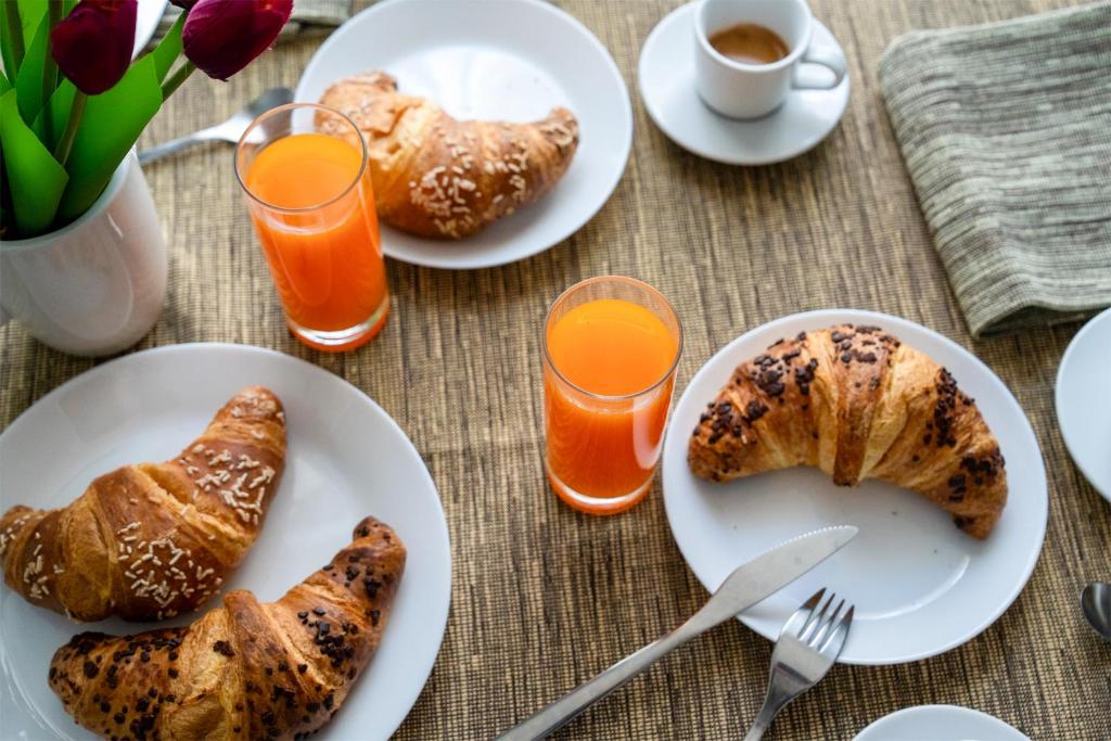 Jedlo v ubytovaní bed & breakfast alebo blízkom okolí