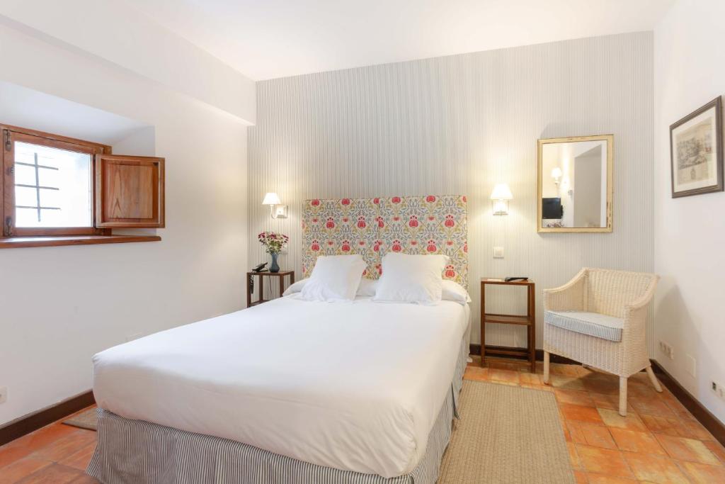 Hotel Puerta de la Luna - 