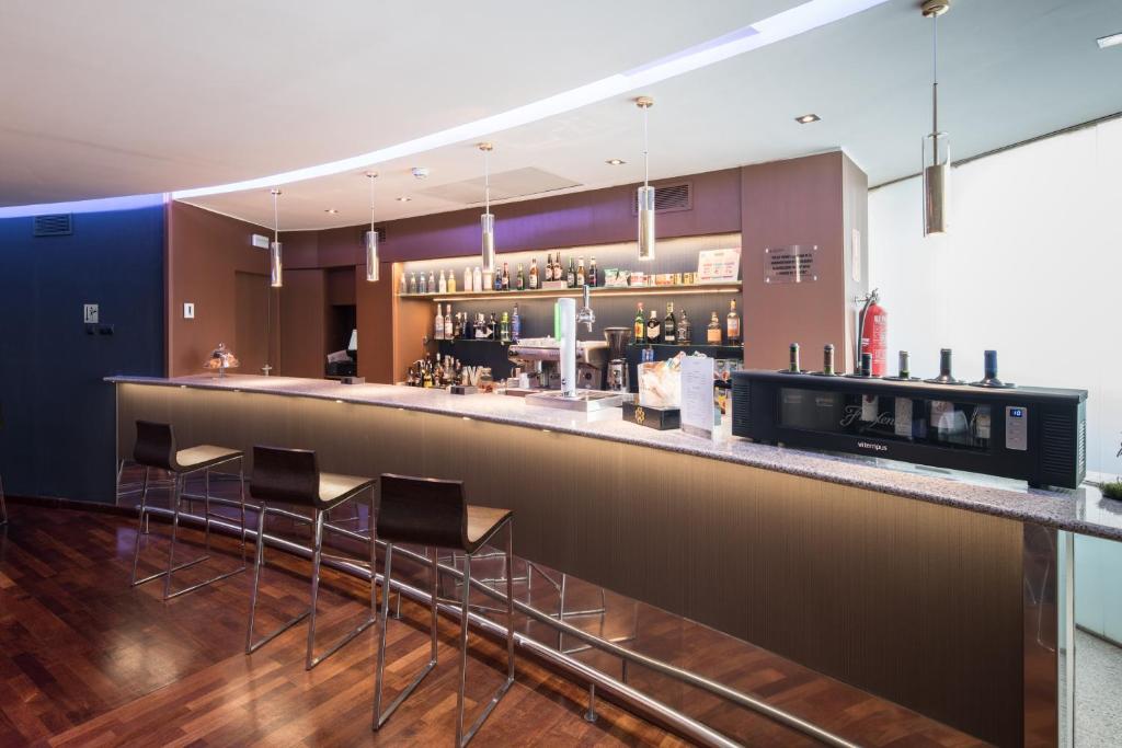 Catalonia Park Putxet - Resim 28