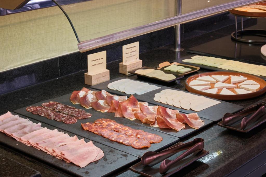 Catalonia Park Putxet - Resim 33