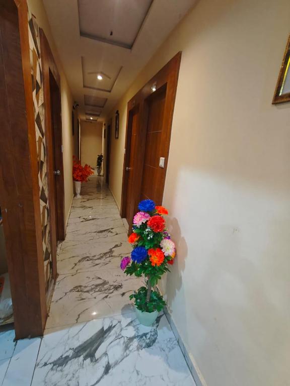 Fotografie z fotogalerie ubytování Hotel Royal King v destinaci Ahmadábád