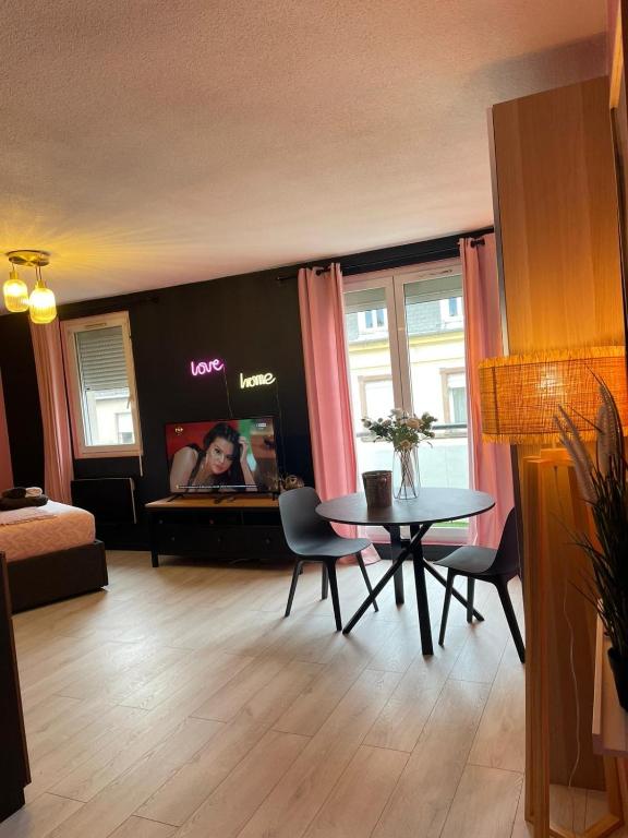 Superb apartment for 4 people, center - auto museum – photo 2