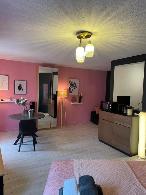 Superb apartment for 4 people, center - auto museum – photo 13