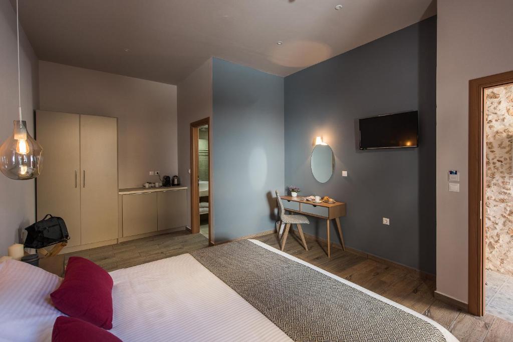 Bluebell Luxury Suites - 9