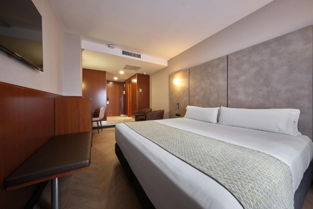 Catalonia Park Putxet - Resim 41