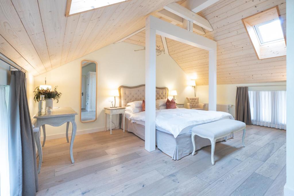 Postel nebo postele na pokoji v ubytování Château Salavaux