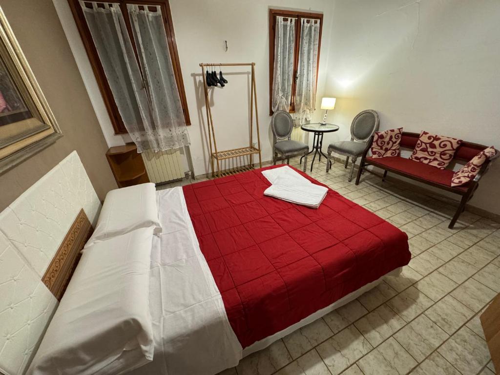 The Wolf House Greysclass - Resim 9