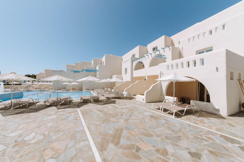 Bazén v ubytování HOTIDAY Room Collection - Naxos nebo v jeho okolí