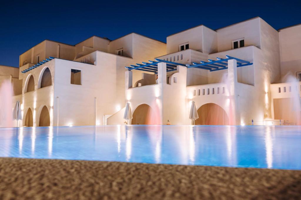 Bazén v ubytování HOTIDAY Room Collection - Naxos nebo v jeho okolí