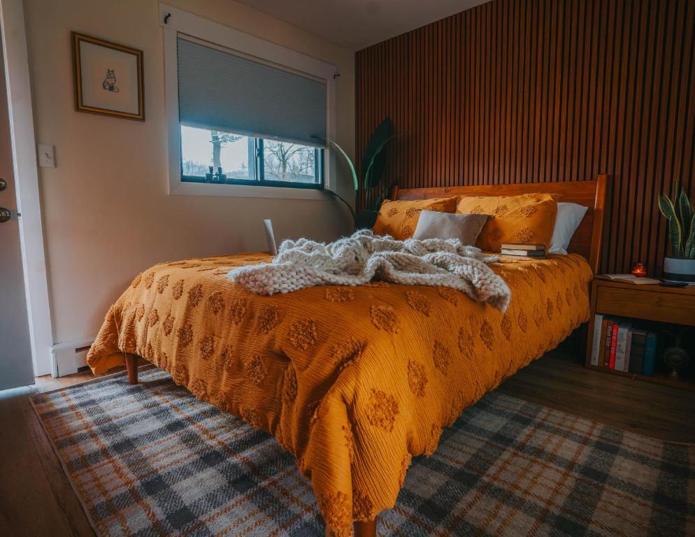 Postel nebo postele na pokoji v ubytování Willow Pond Motel