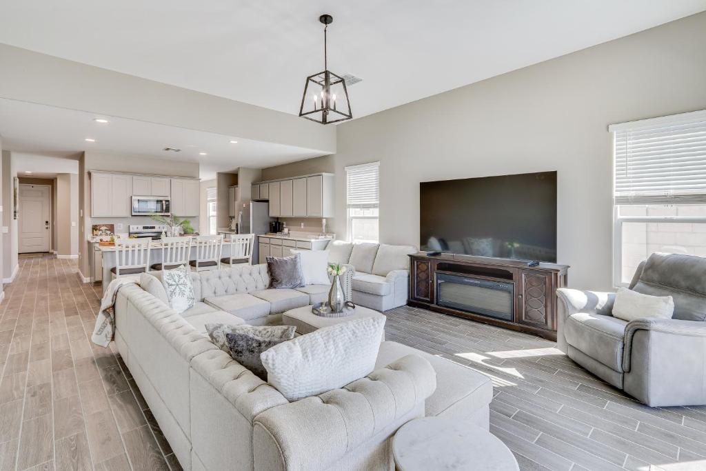Gallery image of Maricopa Home with Yard - 1 Mi to Harrahs Casino! in Maricopa