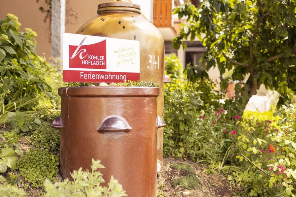 Certifikát, hodnocení, plakát nebo jiný dokument vystavený v ubytování Hofquartier
