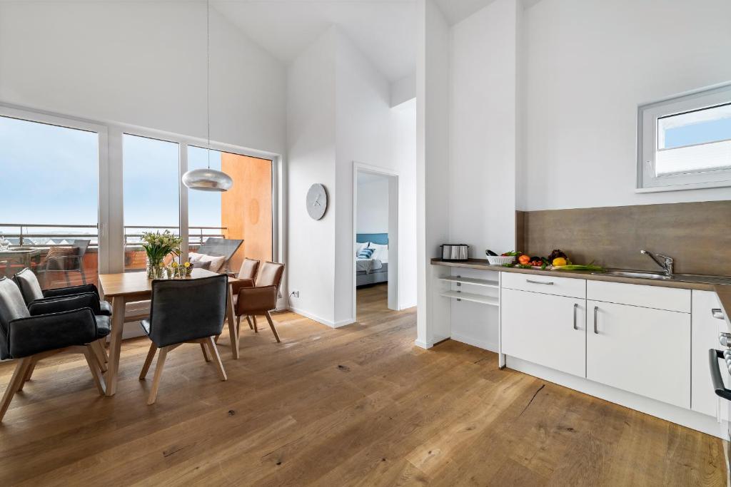 Kuchyň nebo kuchyňský kout v ubytování Ocean Sunset- Penthouse, Balkon, Kamin