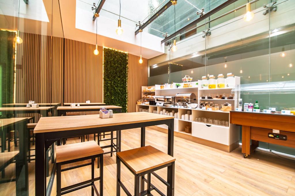 The Azoriani Boutique, Ascend Hotel Collection - Resim 3