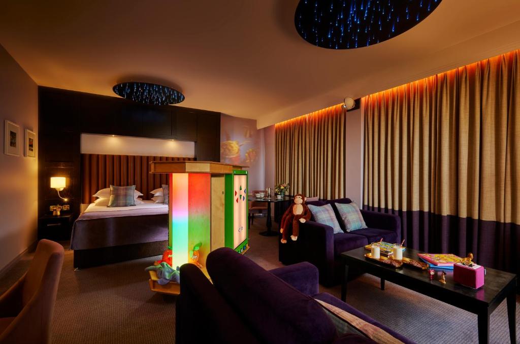 Postel nebo postele na pokoji v ubytování Radisson BLU Hotel & Spa, Sligo