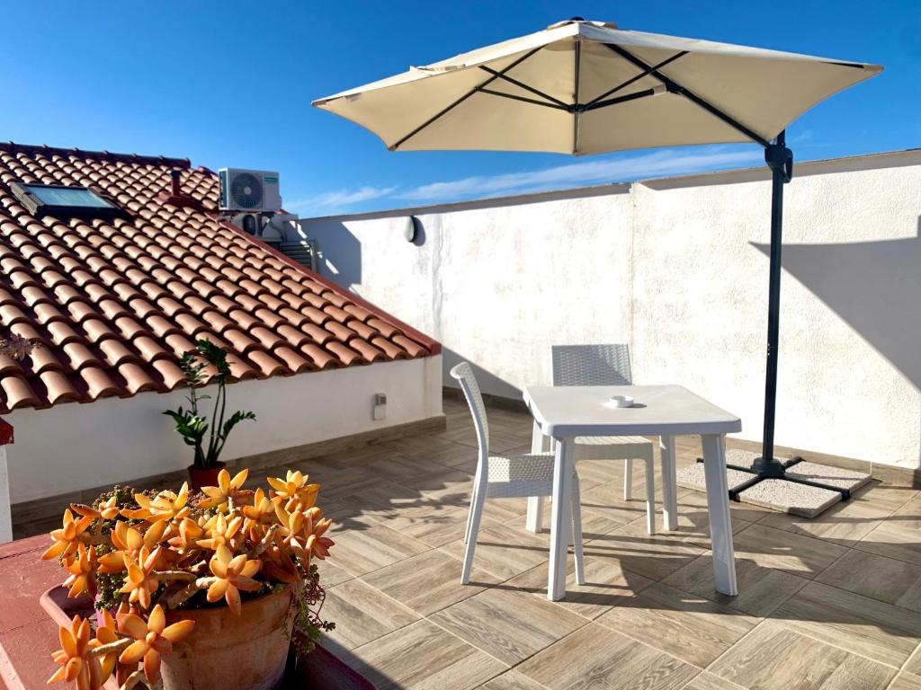 Foto dalla galleria di Casa Rosello - con terrazza - due passi dal centro a Sassari