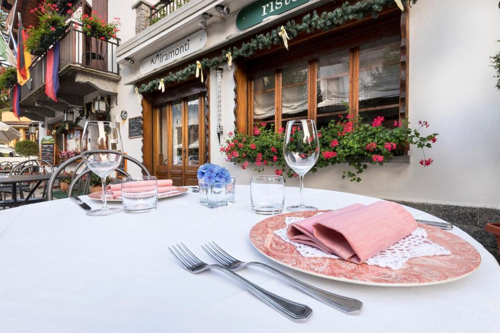 Restaurace v ubytování Hotel Ristorante Miramonti