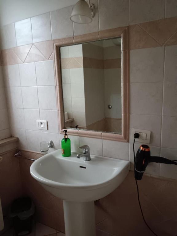 Łazienka w obiekcie AZIENDA AGRITURISTICA LA VECCHIA QUERCIA