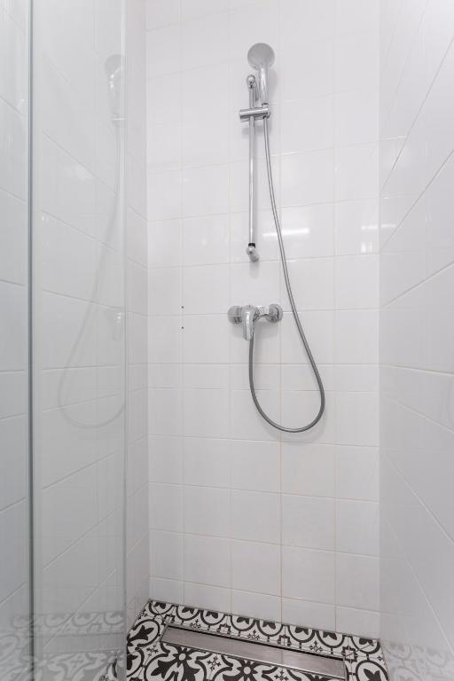 Oomph Apartments - 10