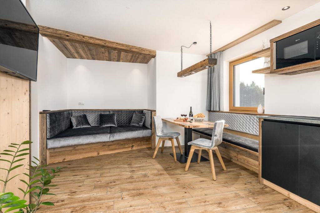 Forchnerhof Nature & Mountain View Apartments - 山景两卧室公寓