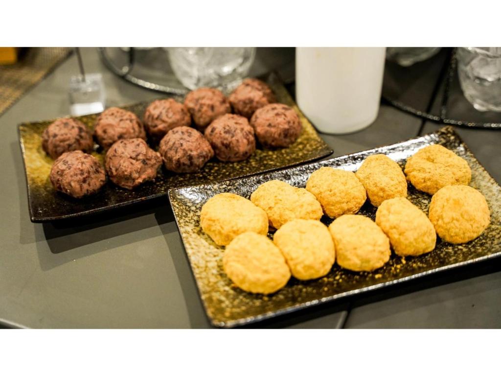ホテルの敷地内または近くでの食事または食べ物