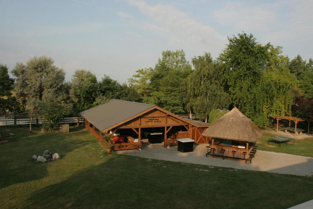 Příroda nedaleko hotelu