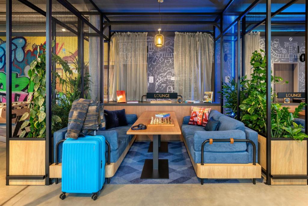 Moxy Berlin Ostbahnhof - Resim 15