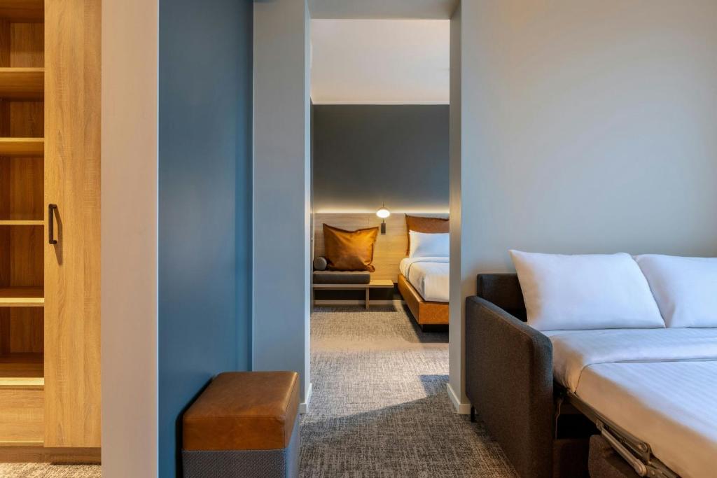 Moxy Berlin Ostbahnhof - Resim 33