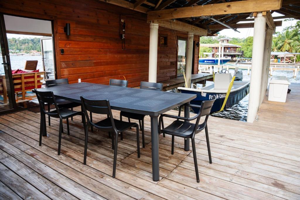 Fotografie z fotogalerie ubytování Amazing Overwater Villa in Bastimentos v destinaci Isla Bastimentos