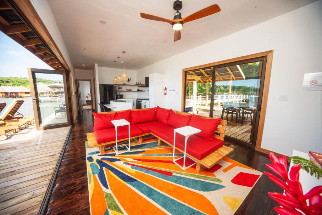 Fotografie z fotogalerie ubytování Amazing Overwater Villa in Bastimentos v destinaci Isla Bastimentos