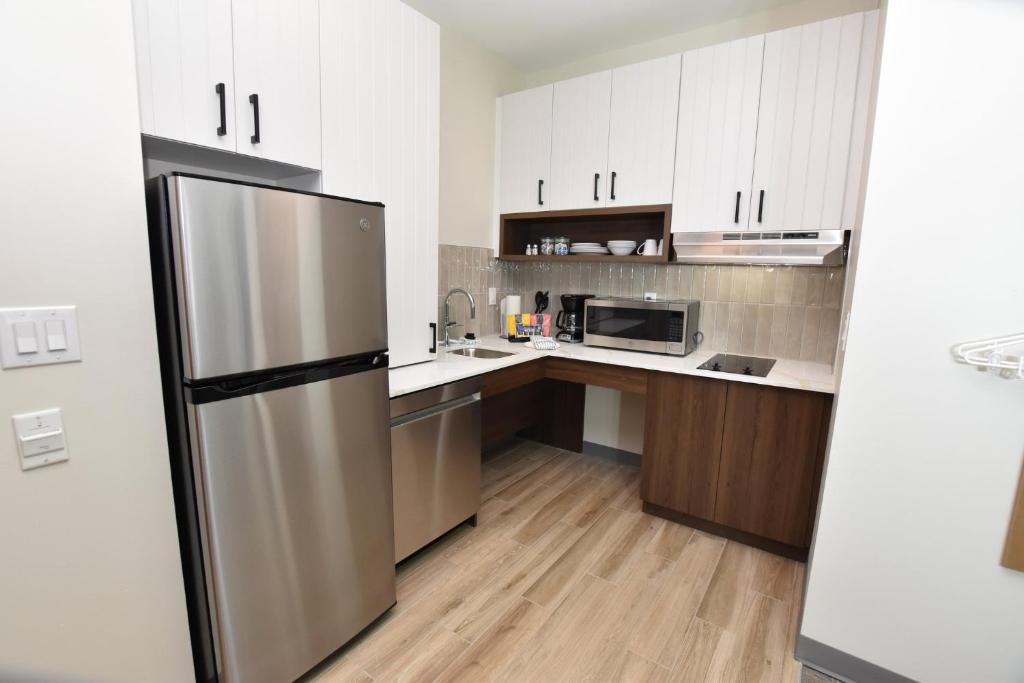 Staybridge Suites Detroit-Novi by IHG photo