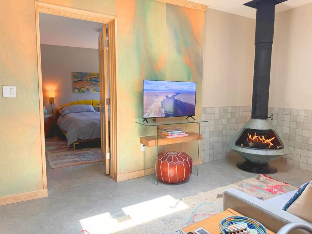 Gallery image of Dreamy, Airy 2bd - Senja Suite in Santa Fe