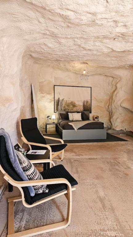 Posezení v ubytování The Caves at Moab - At Private Riverside Ranch