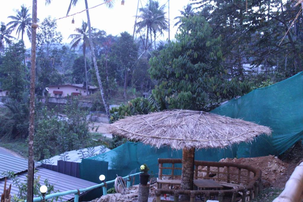 Zahrada ubytování Munnar Kudil Resto Cafe