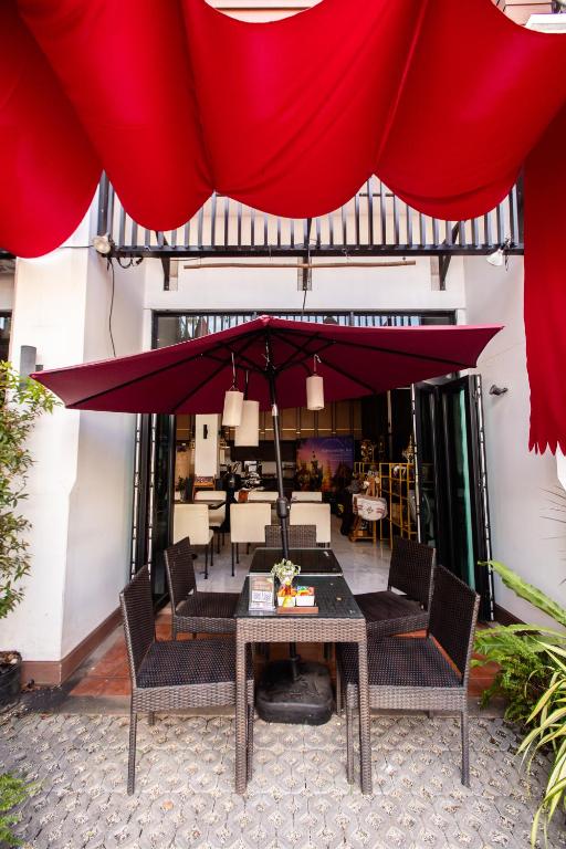 The Experience Walking Street Chiang Mai - Resim 15