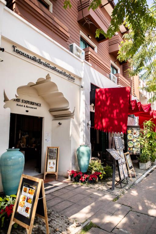 The Experience Walking Street Chiang Mai - Resim 14