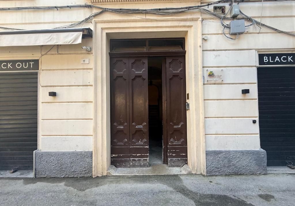 Fasada lub wejście do obiektu CasinadellePalme Appartamento in centro zona porto