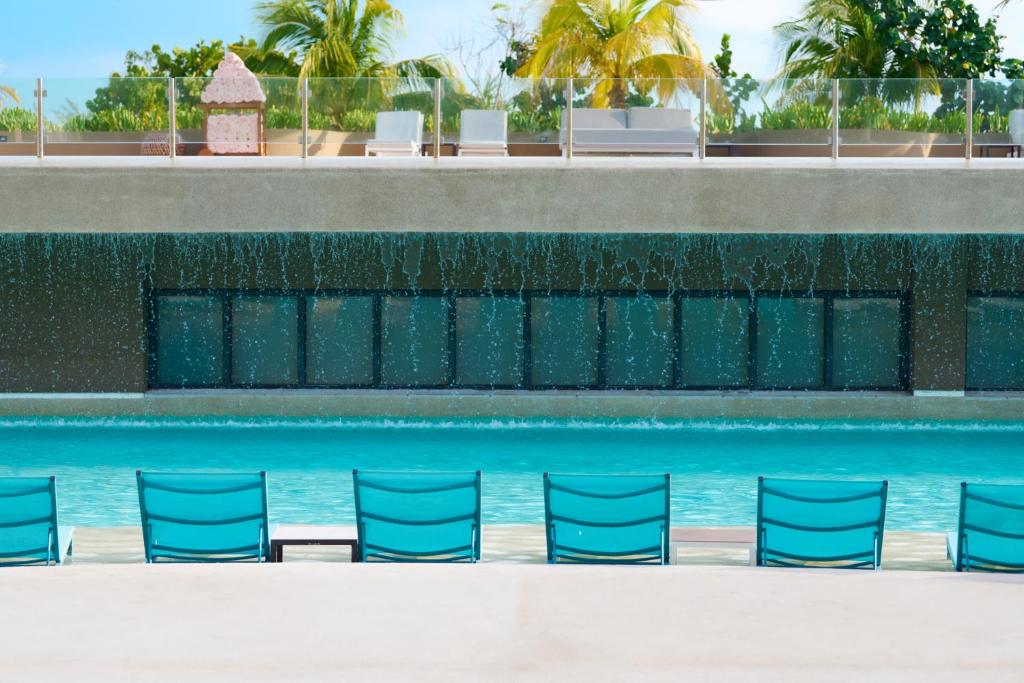 Bazén v ubytování Atelier Playa Mujeres- Adults Only - All Inclusive Resort nebo v jeho okolí
