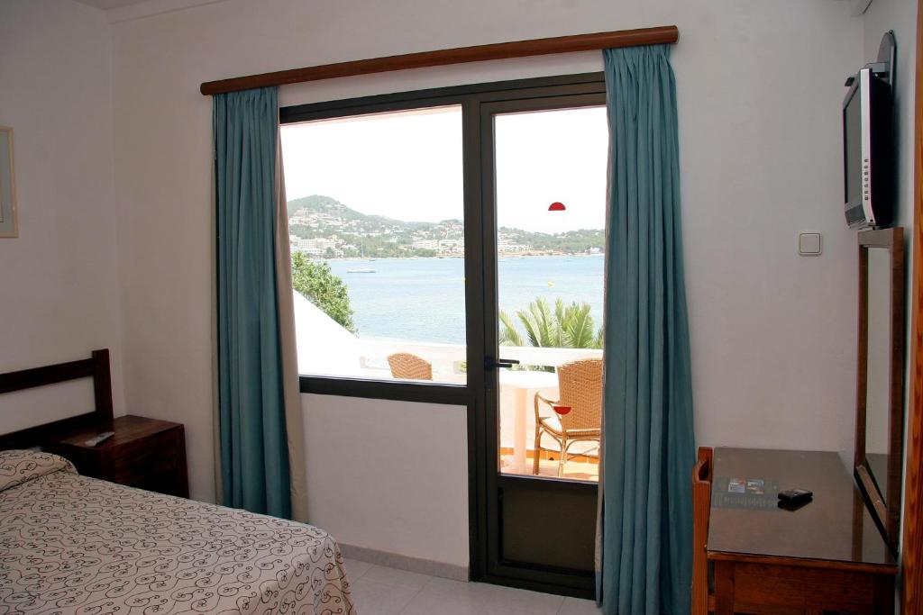 Hostal Talamanca - Double Or Twin Room With Sea View