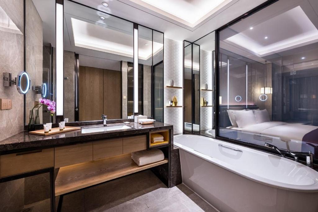 Koupelna v ubytování Grand Mercure Shanghai Lingang