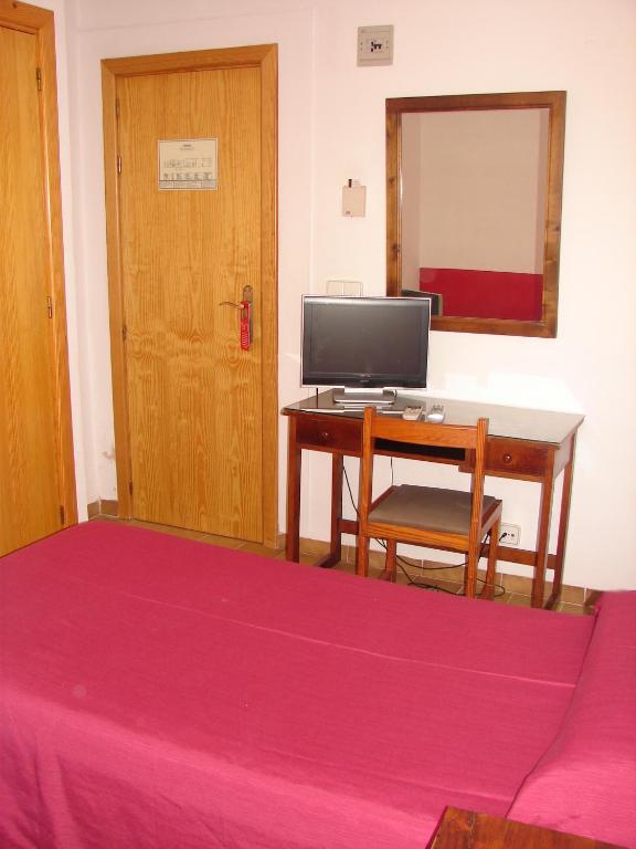 Hostal Talamanca - Single Room